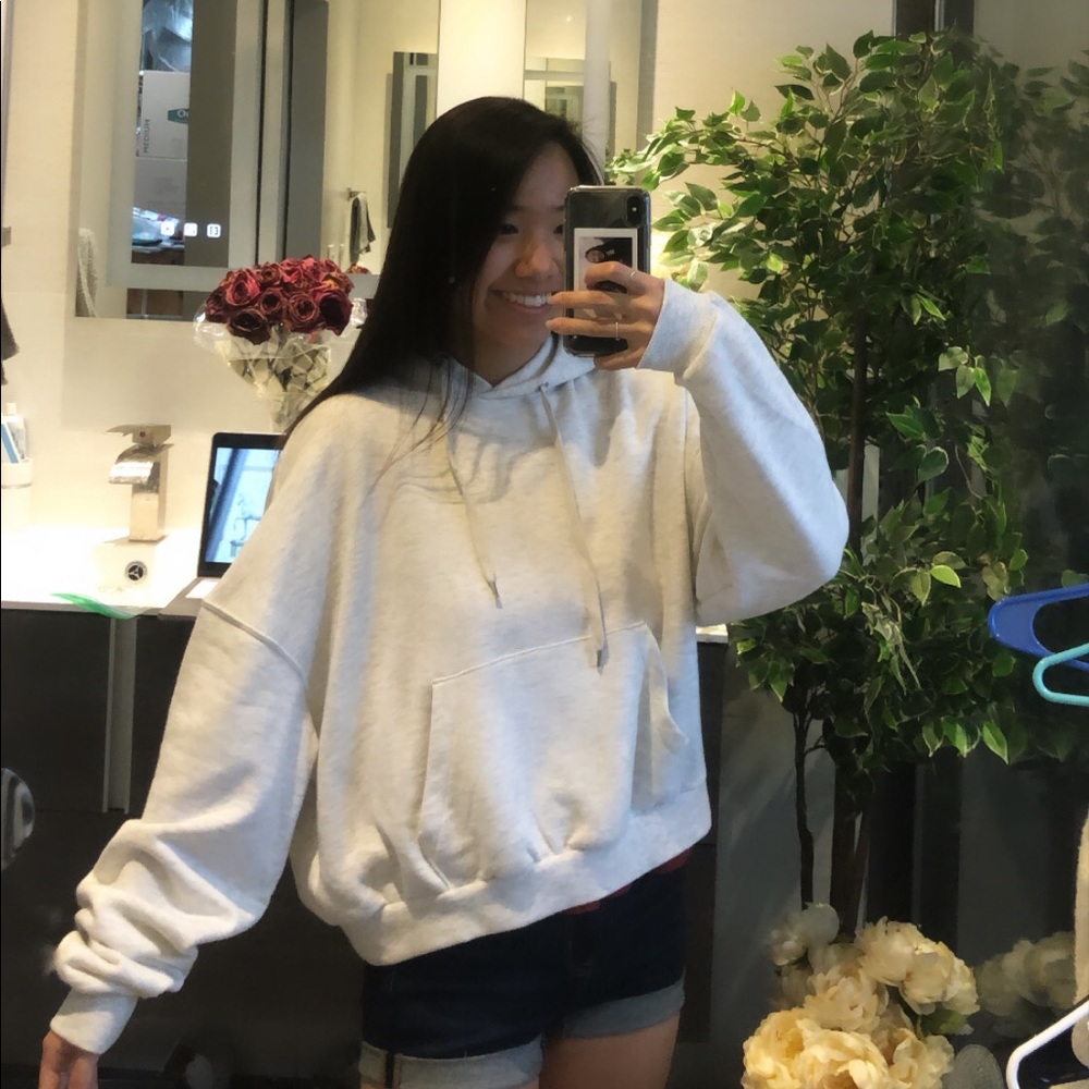 White crop top hoodie